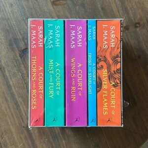 ACOTAR Book Collection - Like New